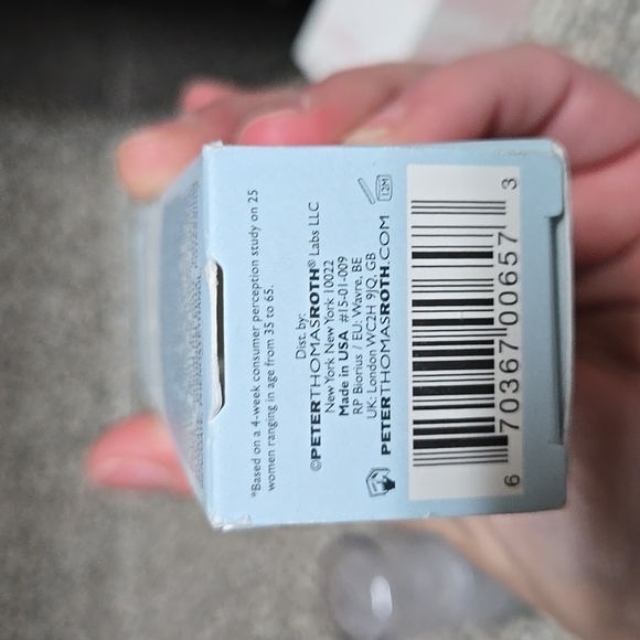 Peter Thomas Roth Water Drench Hyaluronic Liquid Gel Cloud Serum - Picture 3 of 3